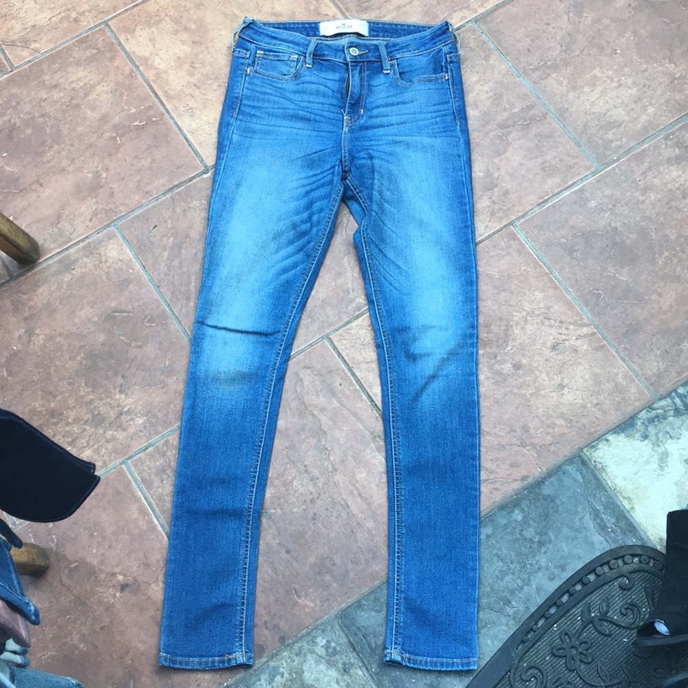 Hollister light high rise jeans